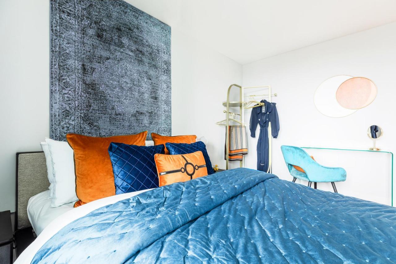 Best Thames View In Town! Large Luxxe Nomad Design Family Home ลอนดอน ภายนอก รูปภาพ