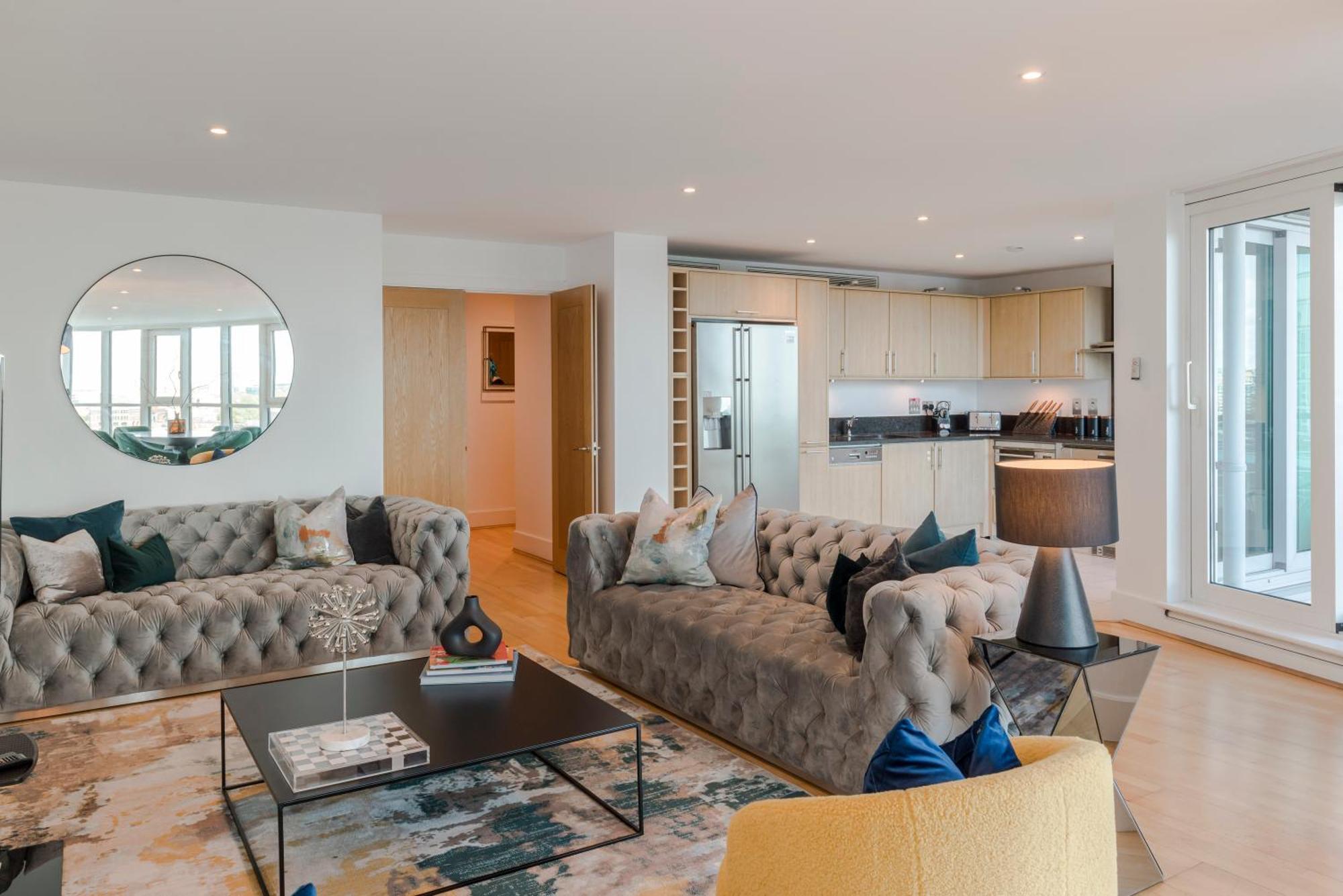 Best Thames View In Town! Large Luxxe Nomad Design Family Home ลอนดอน ภายนอก รูปภาพ